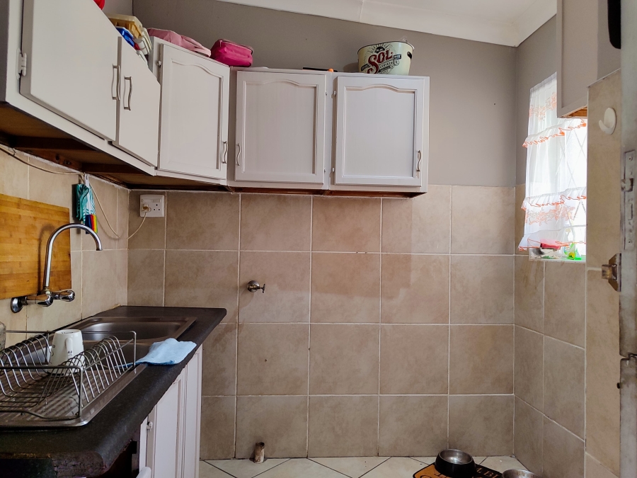 5 Bedroom Property for Sale in Songloed North West